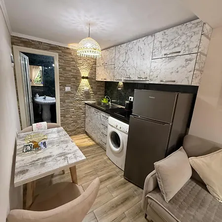 Penzion Heljos Vlorë